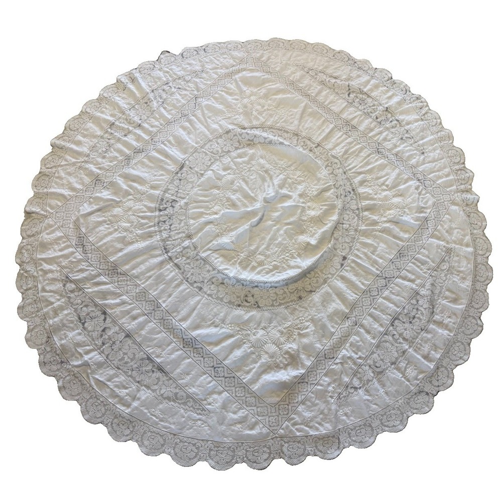 Vintage 68" Round White Tablecloth Embroidered Cutwork Lace Insert Edwardian